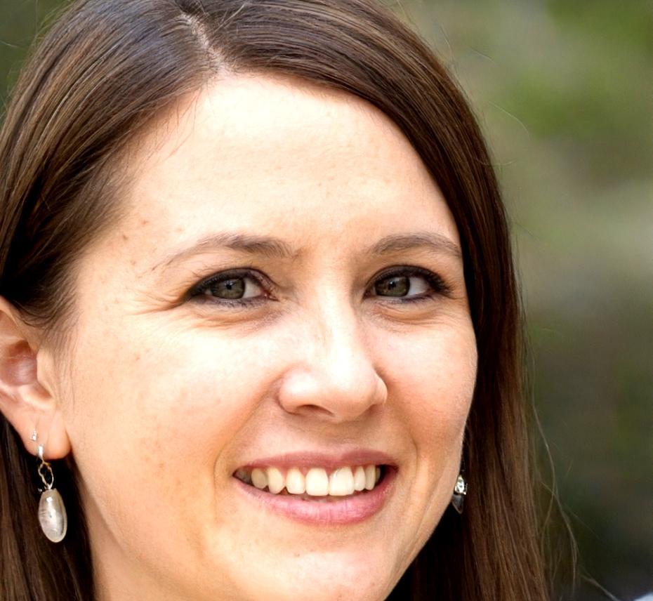 Laura Martín - Consultora Financiera